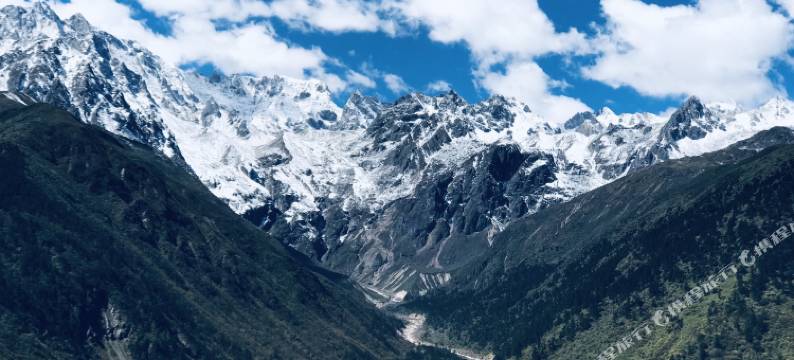 海螺沟双悦观景酒店图片