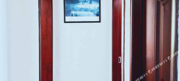 婺源石城枫红酒家图片