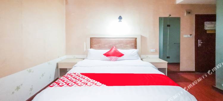 OYO广安新中天宾馆图片