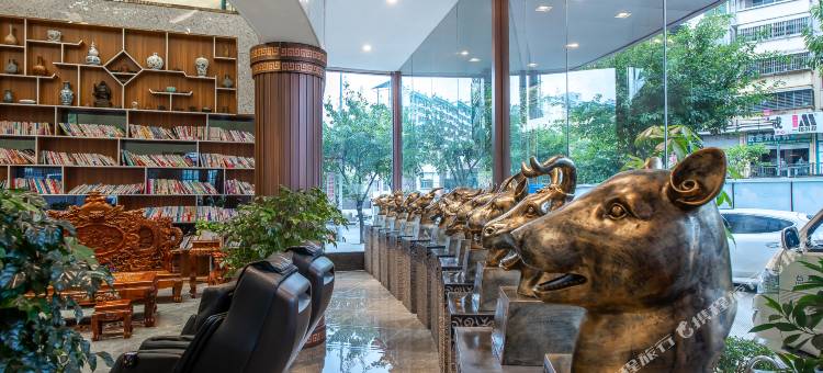 亿顺戴斯智能影音酒店(桂林北站万达广场店)图片