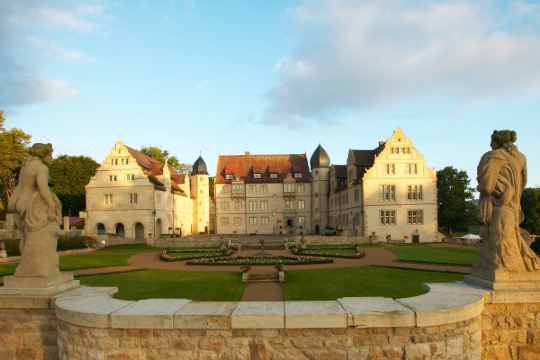 明希豪森城堡酒店(schlosshotel münchhausen)预订价格,联系电话位置