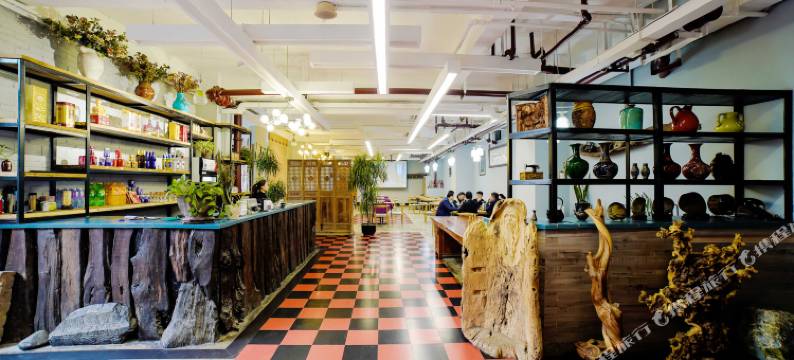 甲居艺井酒店(成都植物园地铁站店)图片