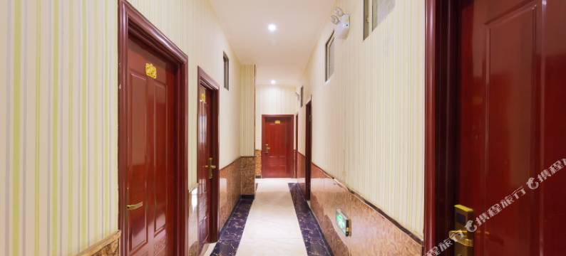 尚捷宾馆(赤峰长途汽车站店)图片