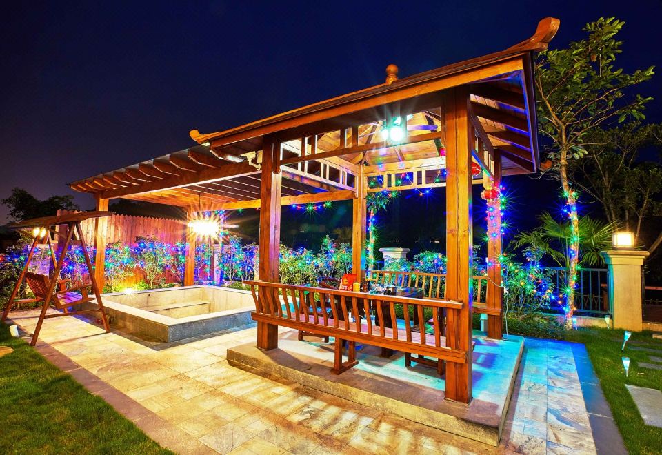  Hotel Overview