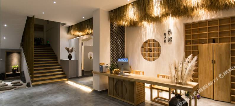 大理海天一色海景酒店(洱海公园兴盛大桥店)图片