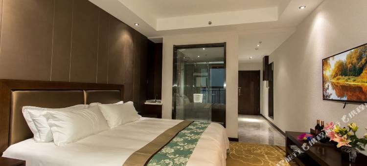 如家睿柏·云酒店(青岛西海岸新区政府世博城店)图片