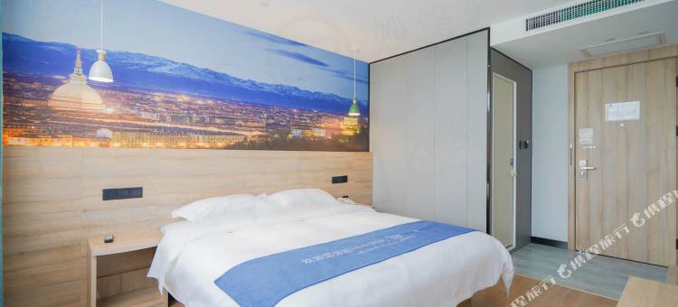 易佰良品酒店(芜湖德胜广场服务外包产业园店)图片