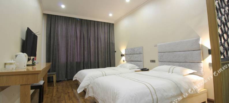 坤宁源宾馆(荆州古城东门万达店)图片