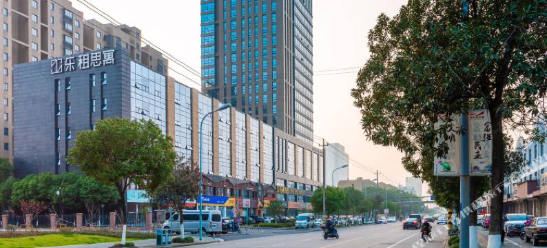 宁波私寓酒店(鄞州万达广场锦寓路地铁站店)图片