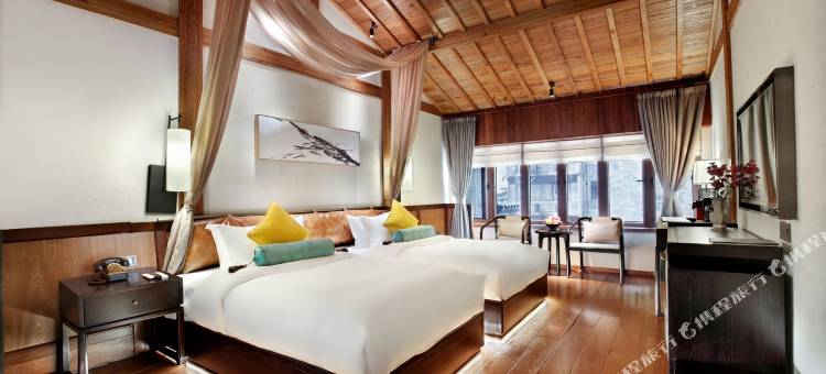 桂林青三舍艺术客栈(象鼻山景区两江四湖店)图片