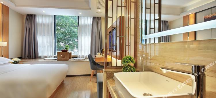 漓江乐途酒店(桂林两江四湖象鼻山景区店)图片