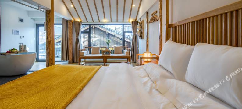 岭澜云宿·上房揭瓦｜日照金山全景小院图片