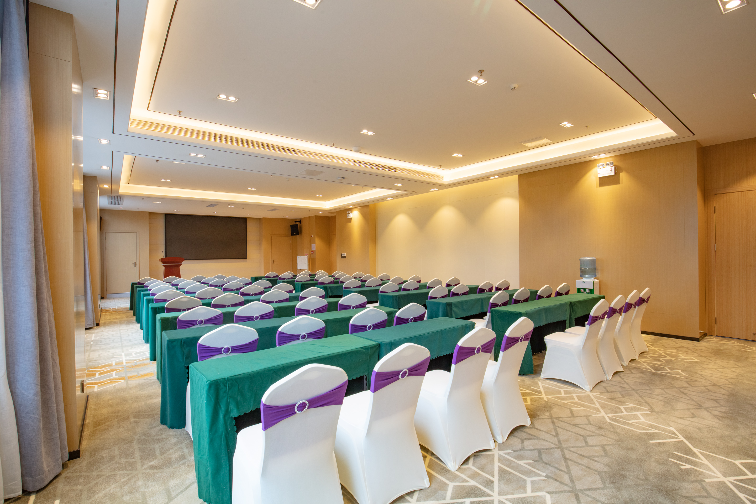 Zhuhai Huogongdian Hotel (Vanke Shihua No.66)Over view