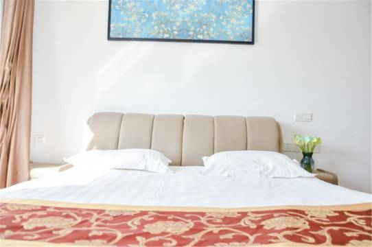 青岛北纬37度的榴莲公寓