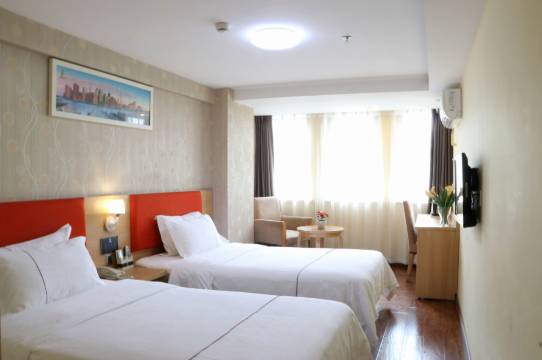 速8酒店(成都驷马桥昭觉寺地铁店)