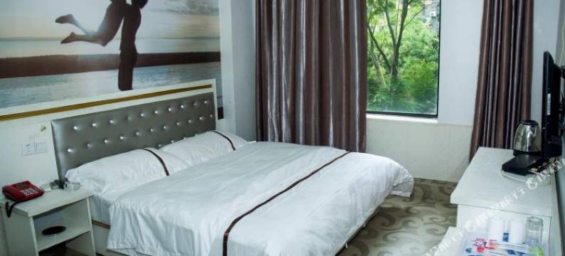 志豪商务宾馆(武汉德成生活中心中城时代店)图片