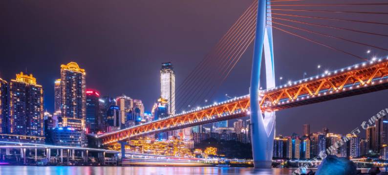 季庭高空江景酒店(解放碑云端之眼店)图片