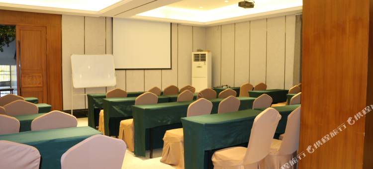 速8精选酒店(合肥国购广场安农大地铁站店)图片