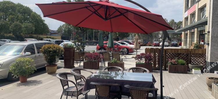 金陵嘉珑酒店(杭州富阳店)图片