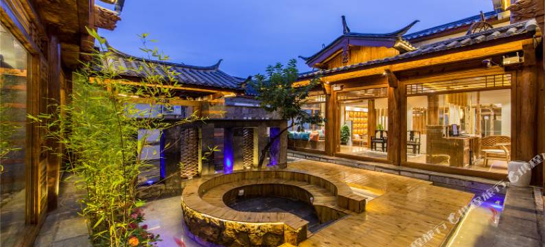 丽江晏域设计师度假酒店(丽江古城观景店)图片