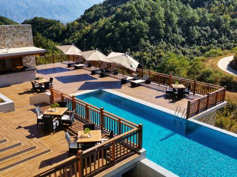 双江云顶筑巢茶庄园酒店