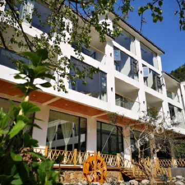 龙峪湾静语流年民宿