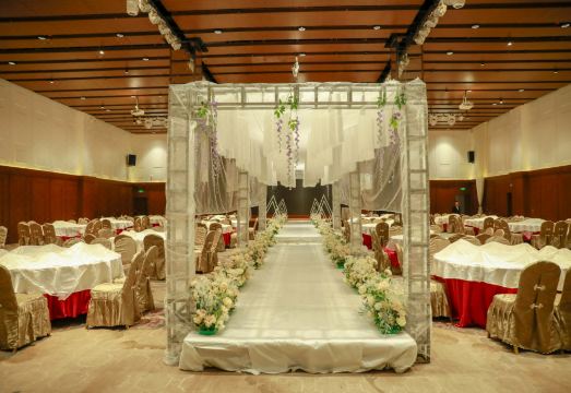 Heng Geely Hotel Hotel Overview