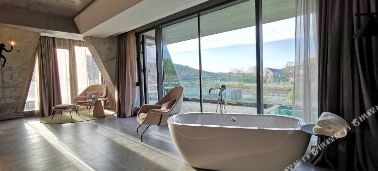 长白山在之禾·漫江鹿苑度假酒店图片