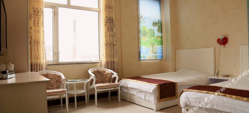 忆家快捷宾馆(沽源新车站店)图片