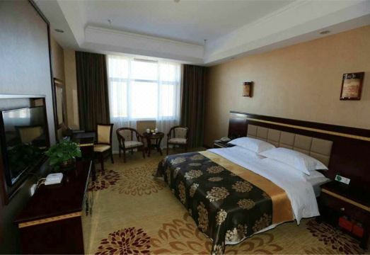 巴里坤瑞都酒店外景图