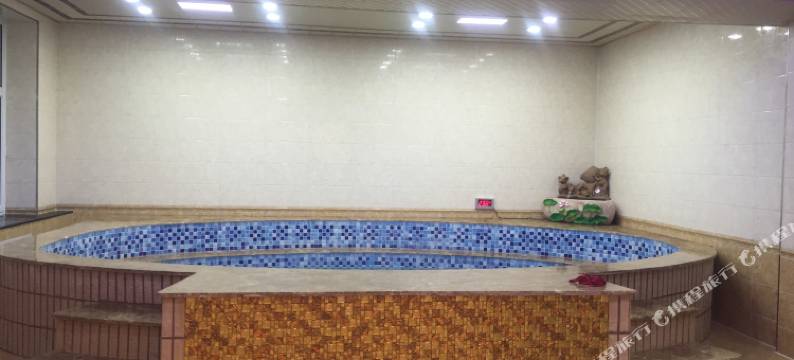 亚布力元茂屯民俗温泉度假村(亚布力滑雪旅游度假区店)图片