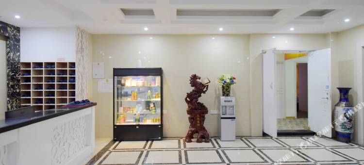 布丁酒店(镇江大港南站北湖公园店)图片