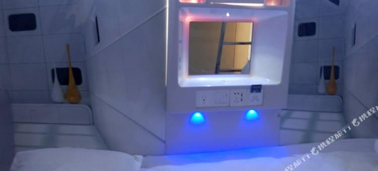 郑州国贸·时尚太空舱宾馆图片