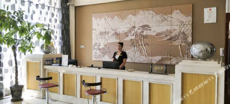 巴林左旗朱家酒店(富河店)图片