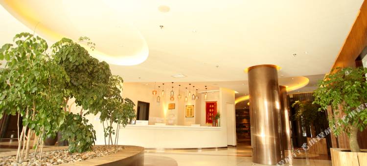 灯塔恒隆假日酒店图片