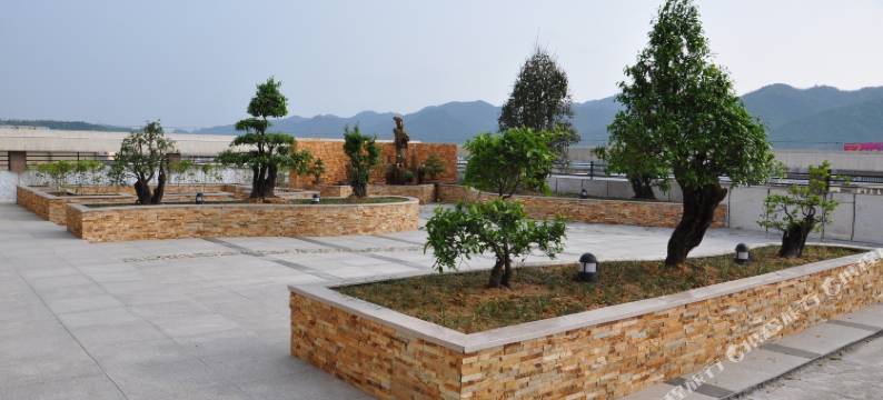 郧西昊锦假日宾馆图片