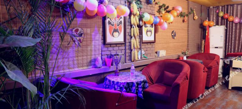 西安脸谱青年旅舍(钟楼地铁站店)图片