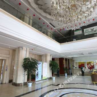 华容婚纱店_华容团子图片