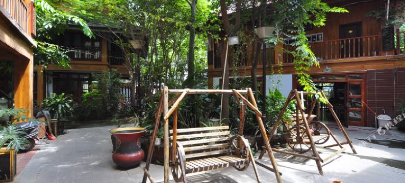 傣家小调客栈(告庄星光夜市店)图片