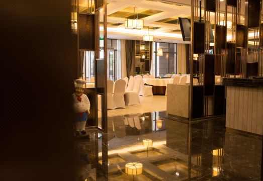 Hotel Overview