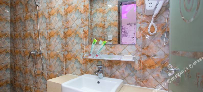 上海舒颖旅馆(城中路上海大学店)图片