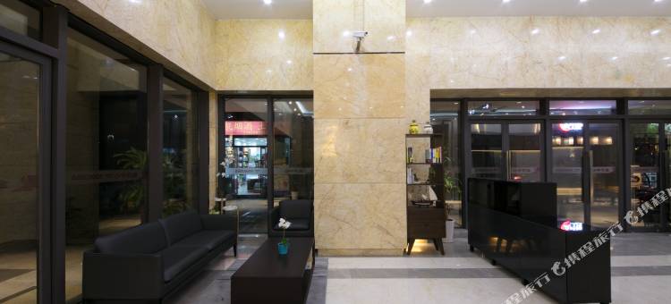 重庆朗琴轻居精品酒店(鸳鸯地铁站店)图片