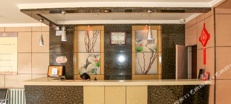 轻住·鑫厦优选酒店(包头维多利摩尔城火车东站店)图片