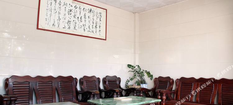 达成公寓图片
