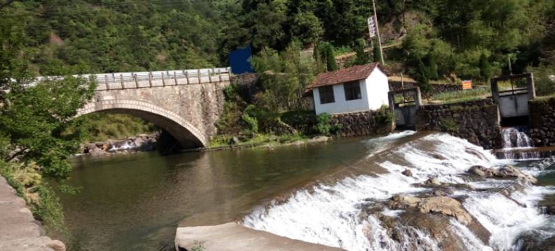 玖遇民宿(龙王山漂流店)图片