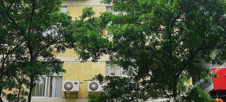 红河七彩云上酒店图片