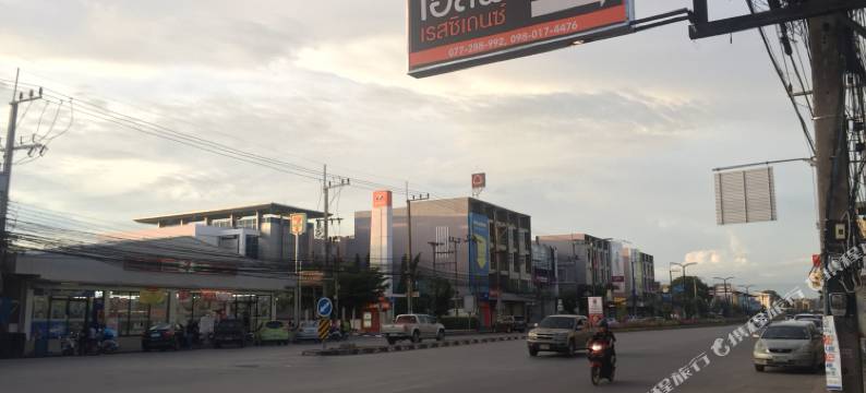 万伦SP 住宅酒店(SP Residence Suratthani)图片