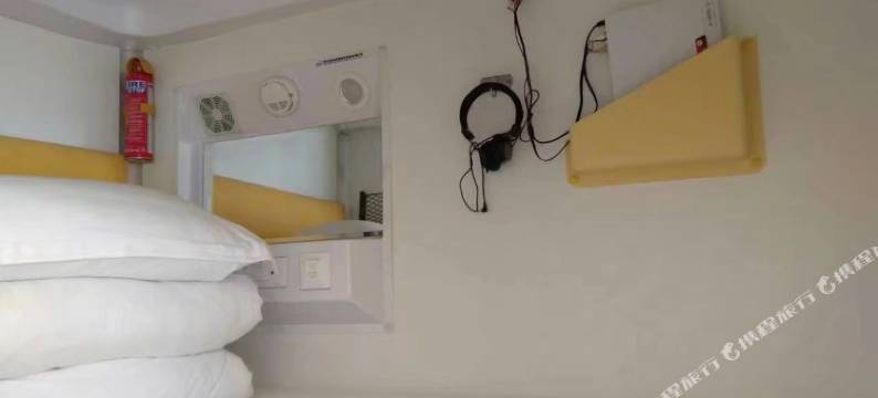 西宁尚佳太空舱宾馆图片