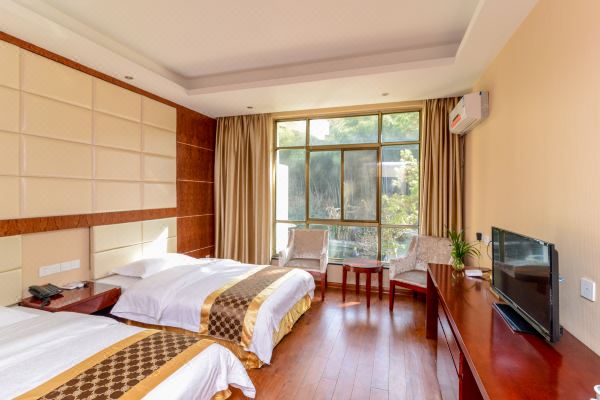 选择房间开业:2016霍山佛子岭宾馆位于国家aaaa风景区内,给予了很高的