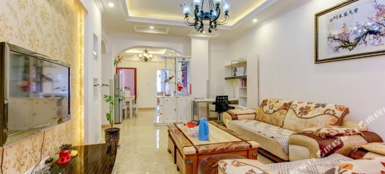 都江堰紫色小屋图片